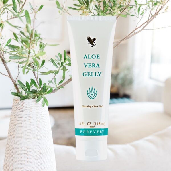 Forever Aloe Vera Gelly Soothing Clear Gel 4 fl oz 118 ml for Gentle Everyday Use Moisturizers Skin Repair