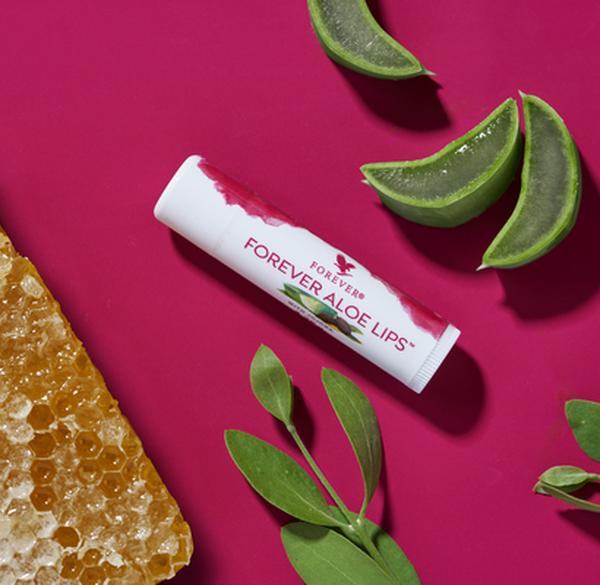 Forever Aloe Lips Ultimate Lip Care - Powerful Soothing Moisture for Any Season, Vegetarian Friendly, Gluten Free, Year-Round Solution