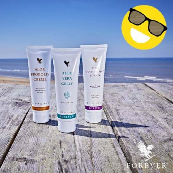 Forever Aloe Moisturizing Lotion with Collagen & Elastin for Silky Smooth Skin 4 fl oz 118 ml Gluten-Free Formula