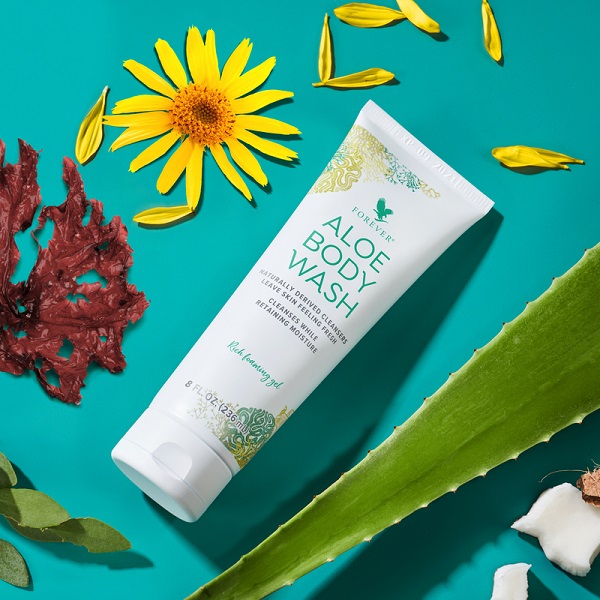 Forever Aloe Body Wash - Gentle & Powerful Cleansing with Aloe, Sulfate-Free, pH Balanced, Vitamins A C E, Rich Foam, 8 fl oz, Argan Oil & Jojoba Extract