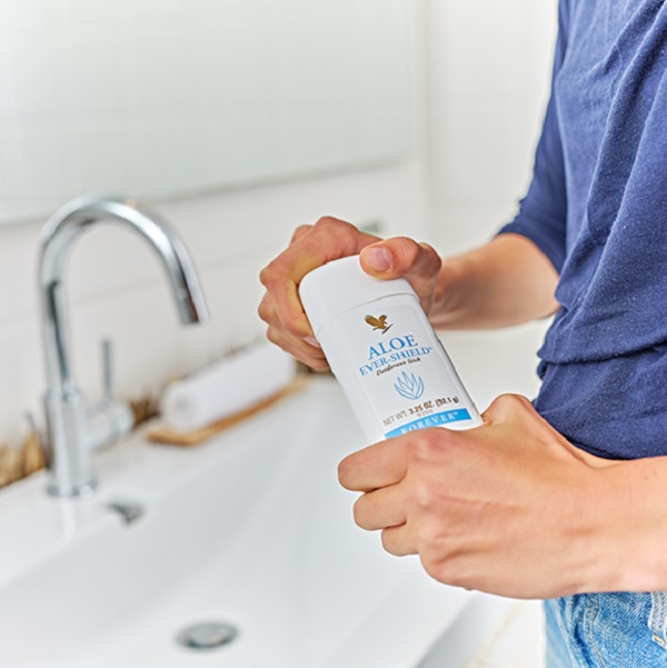 Forever Aloe Ever-Shield Deodorant Stick - All-Day Odor Protection, Natural Aloe Vera Gel, Vegan & Gluten-Free, Safe for Sensitive Skin, 3.25 oz