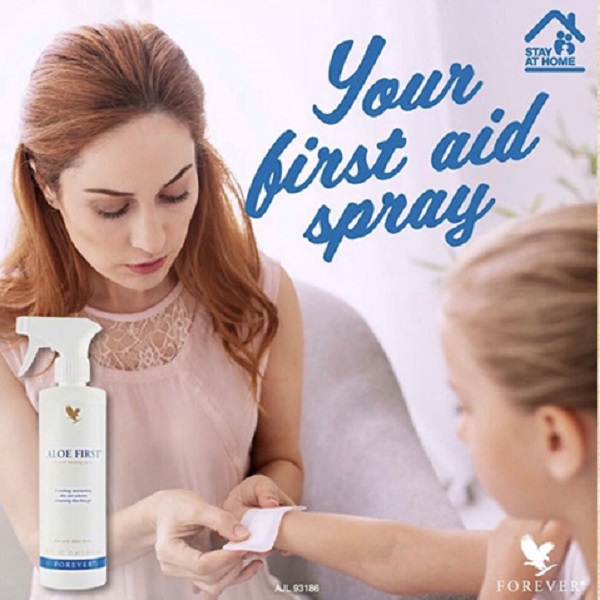 Forever Aloe First Spray - Fast-Acting Soothing Power for Skin & Hair pH-Balanced Formula with Aloe Vera & Plant Extracts Vegetarian Gluten-Free - Bee