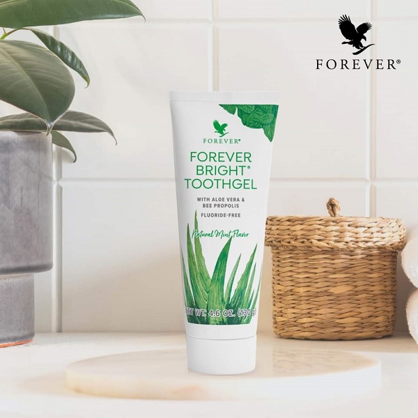 Forever Bright Toothgel with Aloe Vera & Bee Propolis Fluoride-Free Natural Mint Flavor 4.6 oz Tube Oral Care Solution - Daily