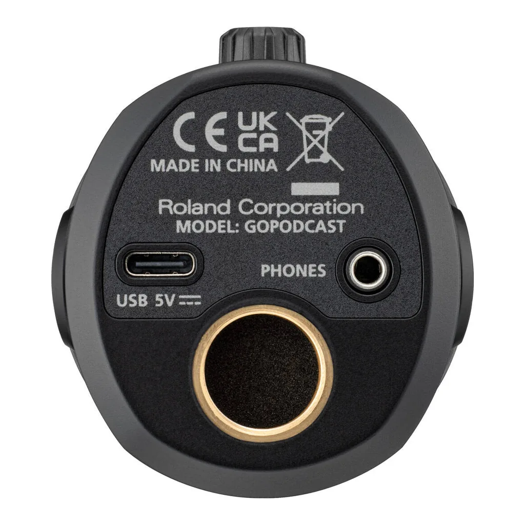 01393aae770c6911edbc48dbd40eb8b2-hi.jpg Roland GO PODCAST Video Podcast Studio with USB Condenser Mic