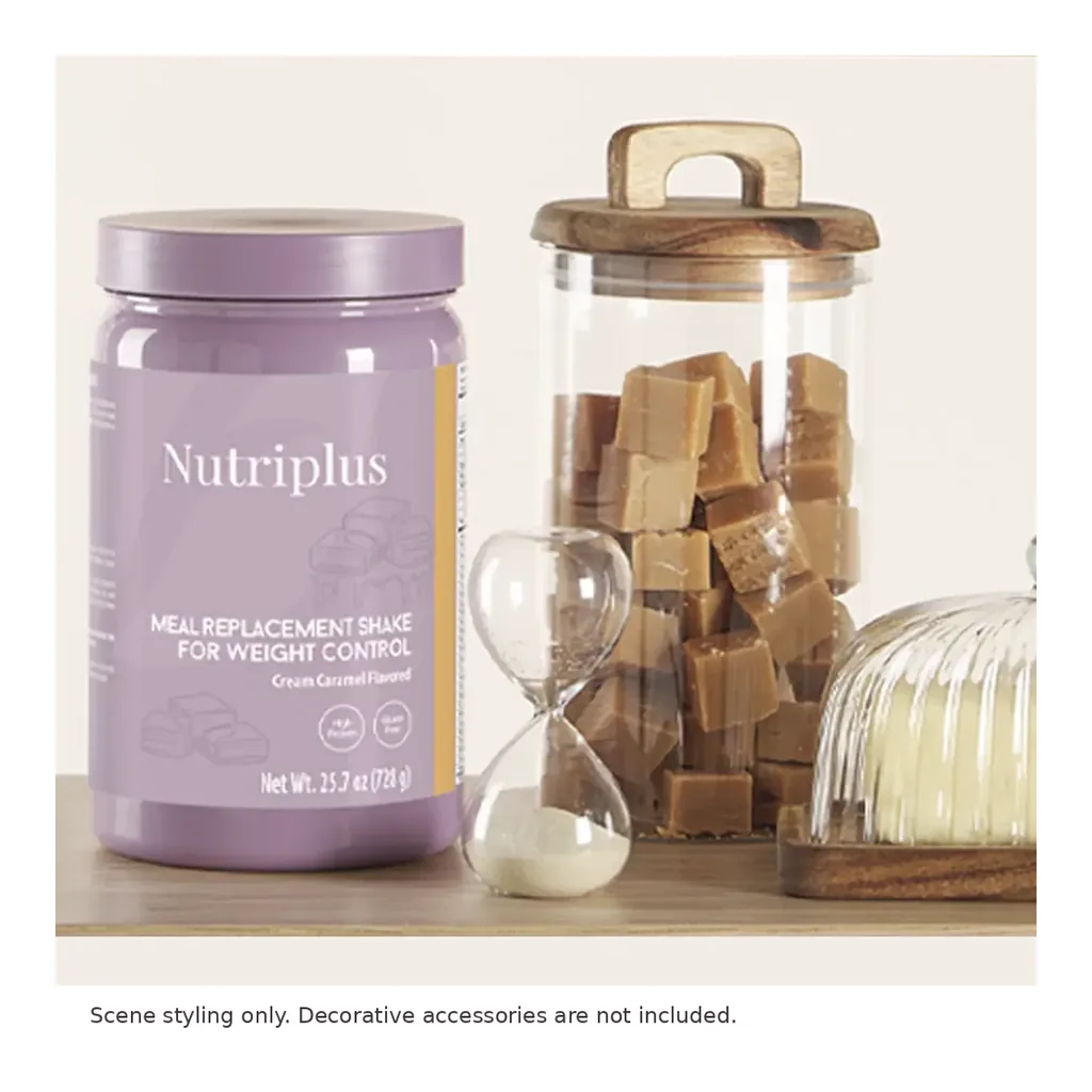 FARMASI Nutriplus Shake – Cream Caramel, 728 g – Styled product scene; accessories not included FARMASI Nutriplus Shake – Cream Caramel, 728 g – Styled product scene; accessories not included