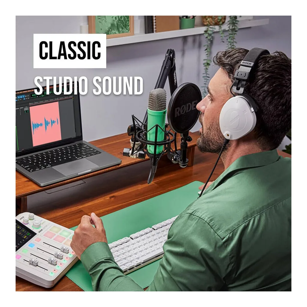 8c0028ee228ea83ada97f119261440e2-hi.jpg RODE NT1 Signature Series Condenser Microphone