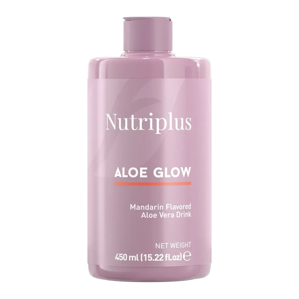 FARMASI Nutriplus Aloe Glow Mandarin 450 ml bottle on white FARMASI Nutriplus Aloe Glow Mandarin 450 ml bottle on white