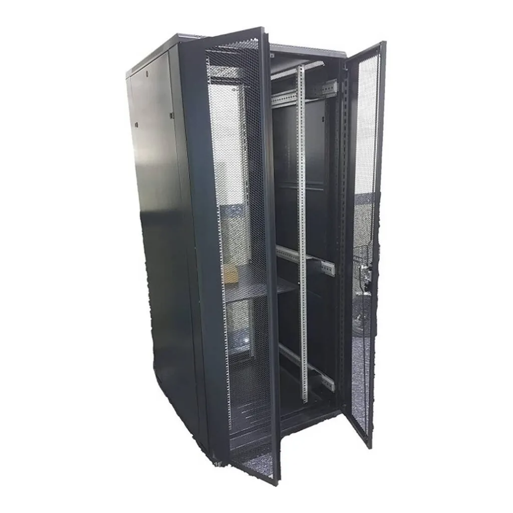 Azeon 42U Server Rack Cabinet – Gallery image 5 Azeon 42U Server Rack Cabinet – Gallery image 5