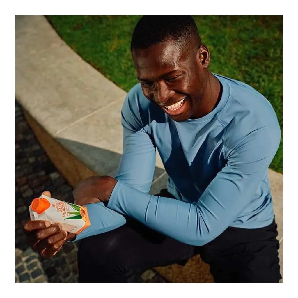 Forever Aloe Peaches® Minis — Official lifestyle photo 2 Forever Aloe Peaches® Minis — official lifestyle photograph; props are not included