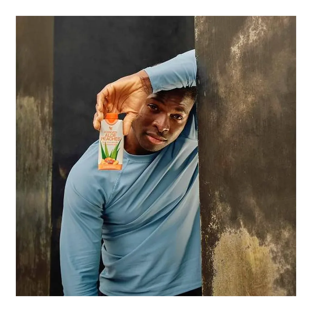 Forever Aloe Peaches® Minis — Official lifestyle photo 3 Forever Aloe Peaches® Minis — official lifestyle photograph; props are not included