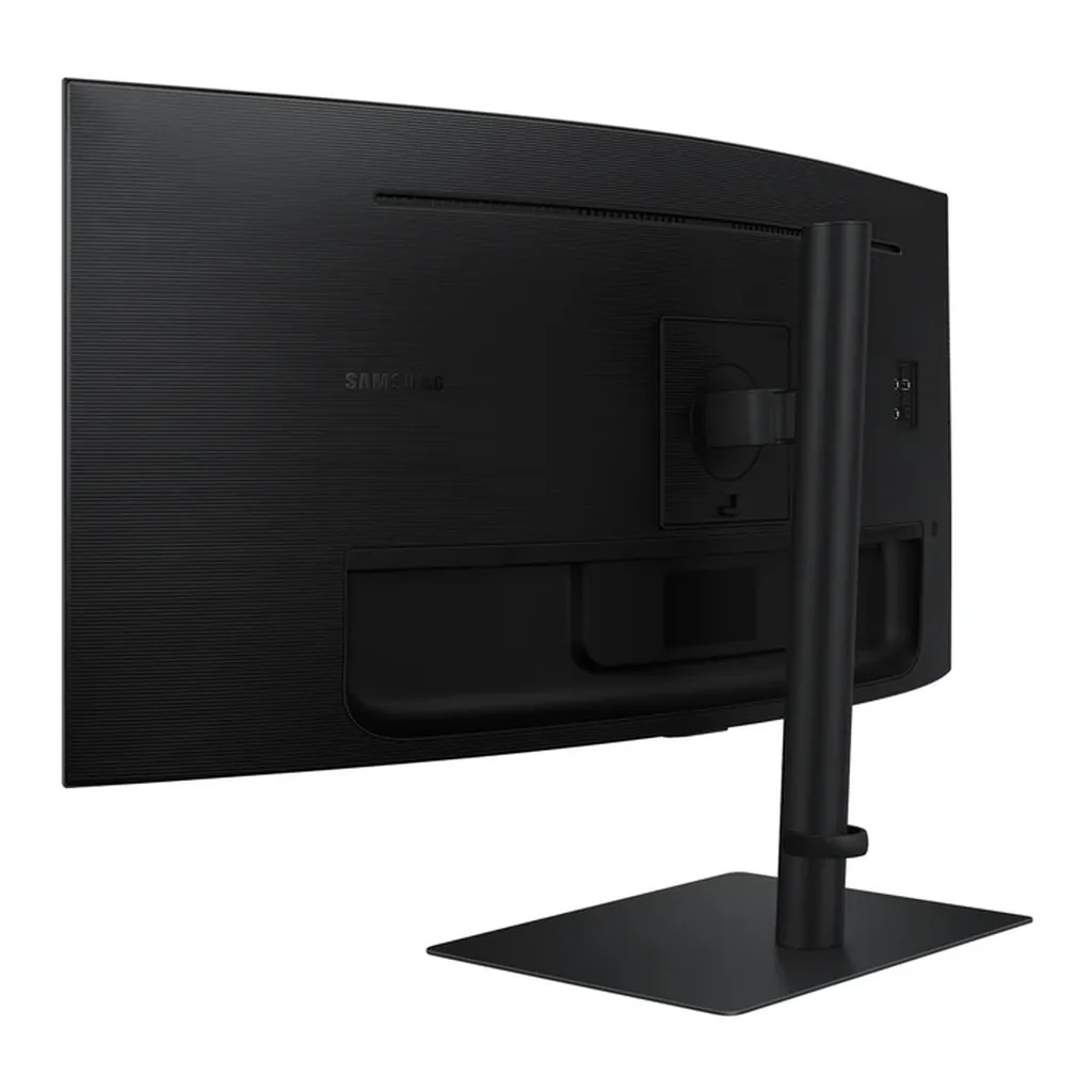 Samsung LS34C650UANXGO — product view 6 Samsung LS34C650UANXGO monitor — ViewFinity S6 S65UC Ultra WQHD USB-C Monitor Black