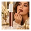 FARMASI Matte Liquid Lipstick Fall Edition Determined — Usage scene FARMASI Matte Liquid Lipstick Fall Edition in shade Determined, usage scene
