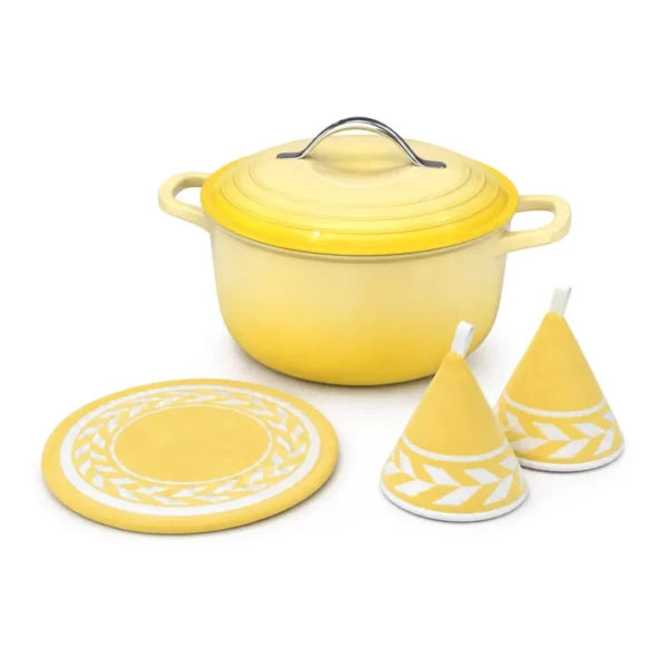 27ce416d-d0ad-4077-8fed-7205f5b494fd.jpg Winado - 7.5QT Enameled Cast Iron Dutch Oven with Lid & Heat-Resistant Gloves & Pot Mat Compatible with All Cooktops for Braising - Yellow