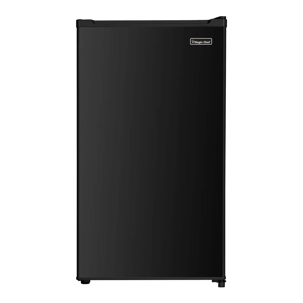 4b4507d6-9921-4e78-ae0d-7092919c133d.jpg Magic Chef - 3.2 cu. ft. Mini All Fridge - White