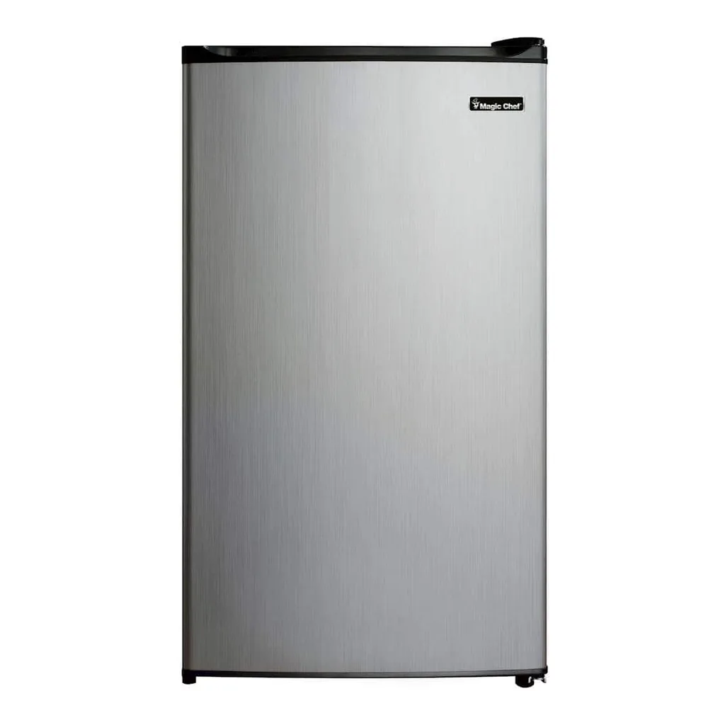5156008_sd.jpg Magic Chef - 3.5 Cu. Ft. Mini Fridge - Black