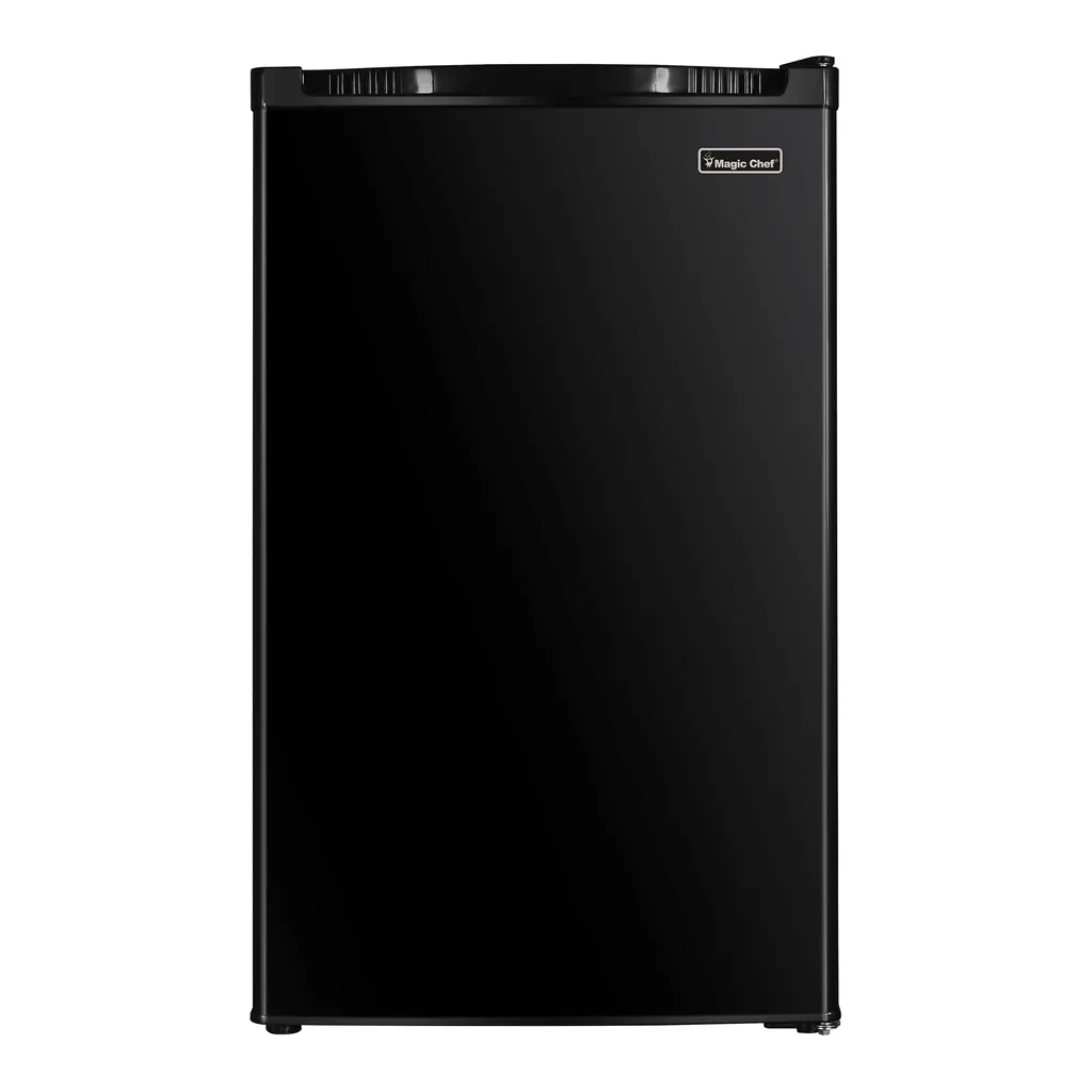 5bbe1437-61d0-4efb-8fde-bb981de32395.jpg Magic Chef - 4.4 cu. ft. Compact Mini Refrigerator - Black