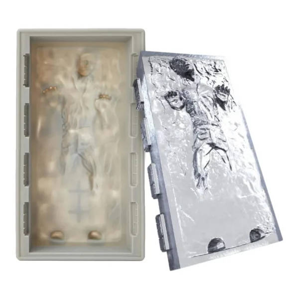 82584e56-8992-400f-83c1-aa6a999ea5d3.jpg Star Wars - Han Solo In Carbonite Deluxe Large Size Silicone Ice Tray - White