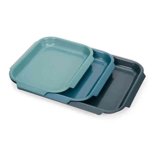 838b6fd1-da8a-45a5-8af3-54a8725622e0.jpg Joseph Joseph - Nest Bake 3-piece Non-stick Baking Sheet Set with Easy Pull Handles - Blue