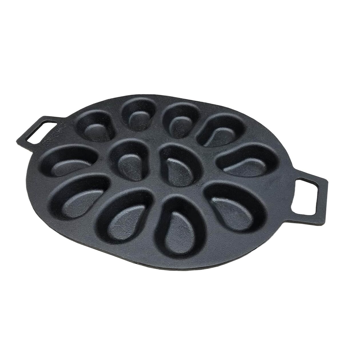 94edce0a-4394-44ad-b937-659b0e62c43d.jpg Bayou Classic - Cast Iron Shellfish Shaped Oyster Grill Pan for 12 Clams - Black