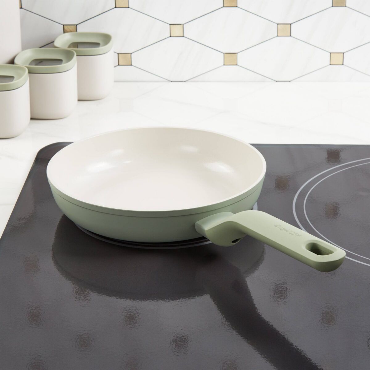 9778ff7b-c8eb-4f13-bd4d-709af94755cc.jpg BergHOFF - Balance Nonstick Ceramic Frying Pan 8", Recycled Aluminum - Sage
