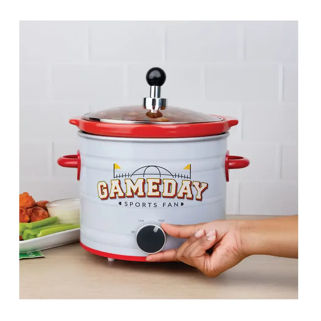 Game Day - 4-Quart Slow Cooker - Silver – product image 2 Game Day - 4-Quart Slow Cooker - Silver – product view 2