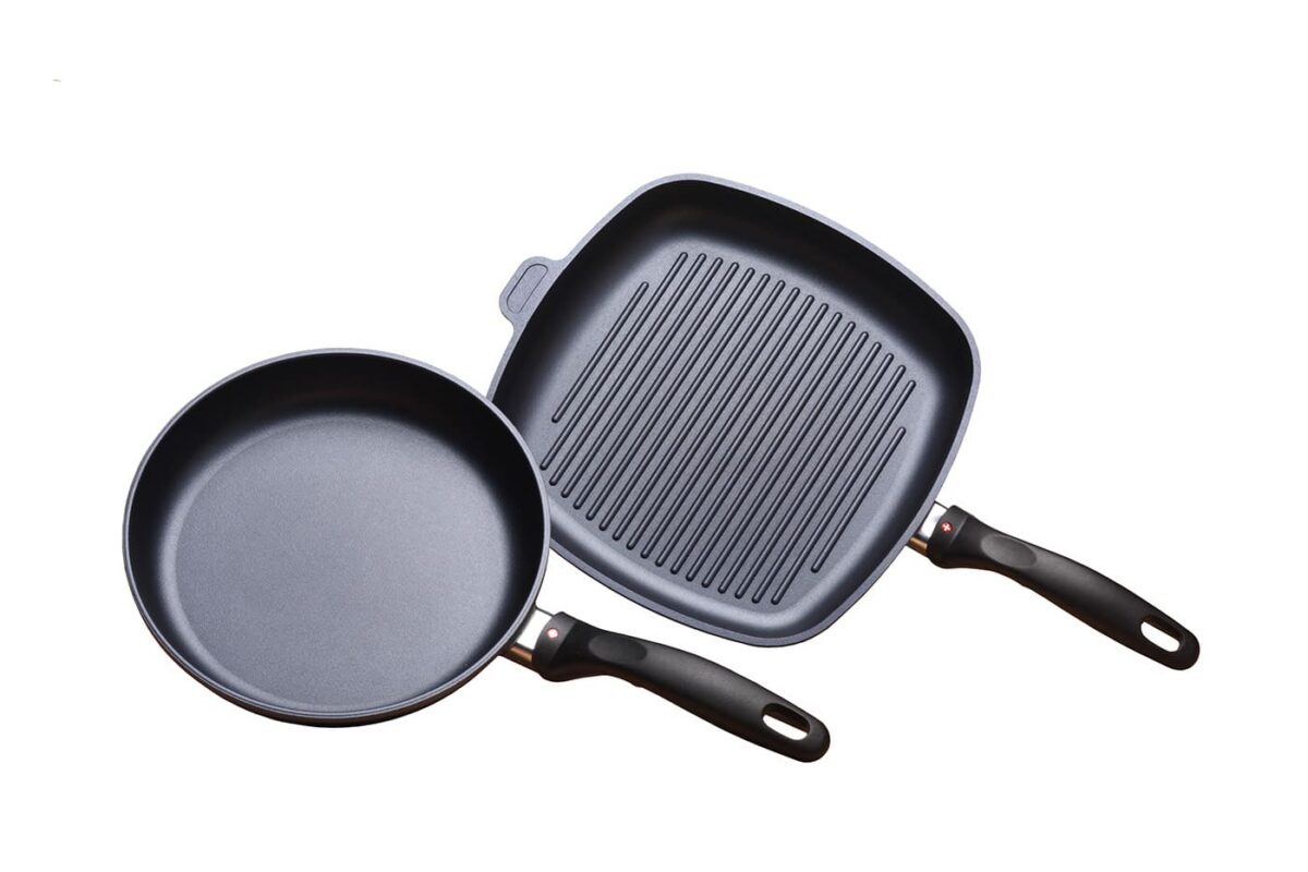 b03c3175-7f08-4748-89a5-873059807c4c.jpg Swiss Diamond - 2 Piece Cookware Set - Fry Pan and Grill Pan - Black