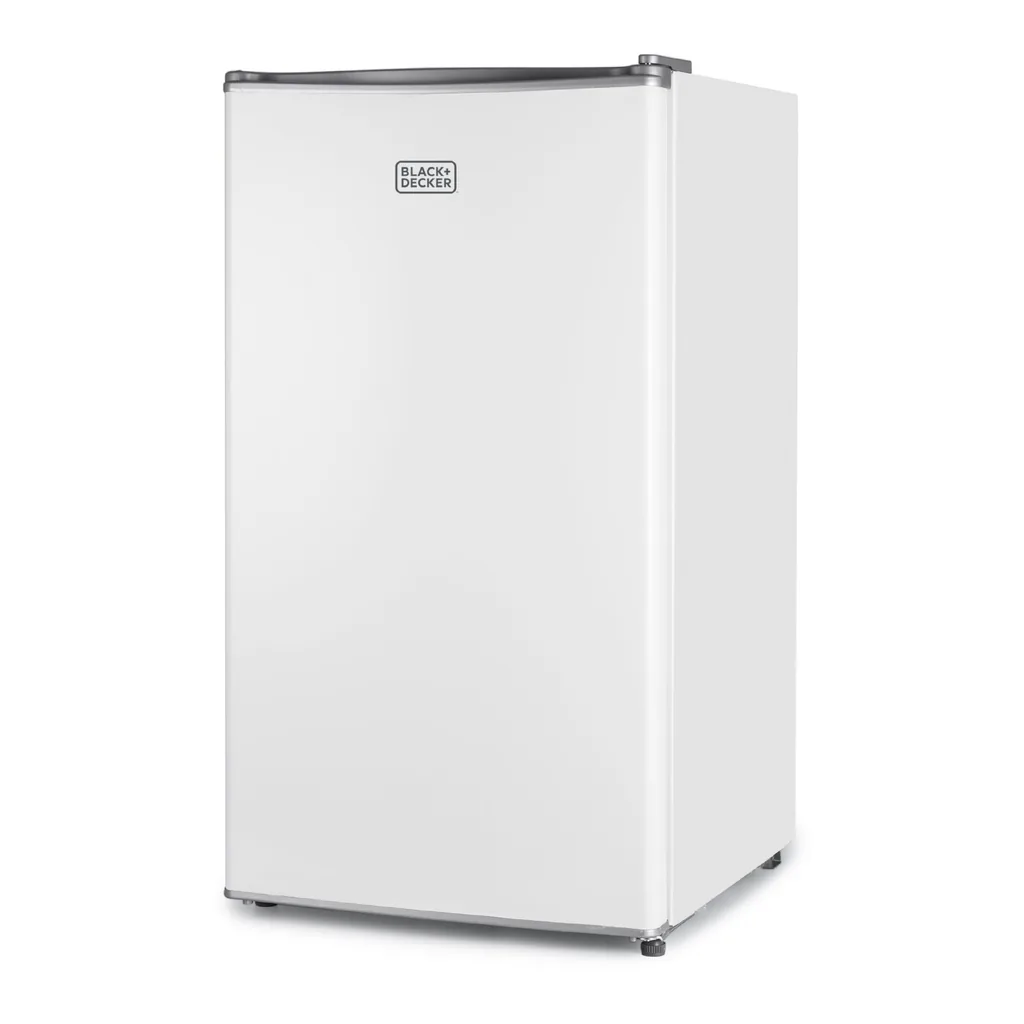 b7b0f9c4-49ec-40c8-b5c8-9ac62659e77a.jpg Black+Decker - 3.2 cu. ft. Freestanding Mini Fridge with Freezer - Silver