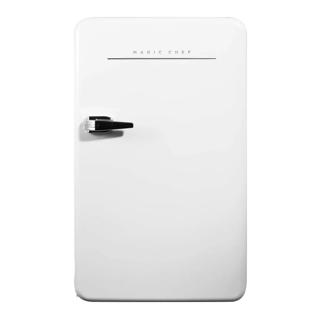daa12d23-4c1a-4567-8afc-3dcc26f51374.jpg Magic Chef - 3.2-Cu. Ft. ENERGY-STAR Certified Retro Mini Fridge Manual Defrost - Red