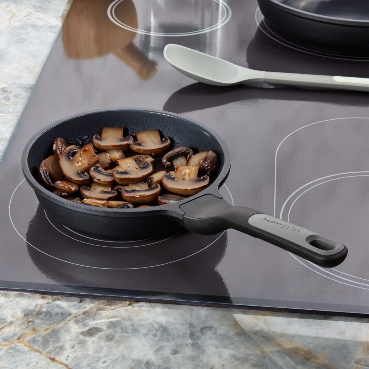 e6a9ccba-ca7b-4839-aee0-d09e04a28ef9.jpg BergHOFF - Leo Stone+ Nonstick Ceramic Aluminum Fry Pan 8", Recycled - Black