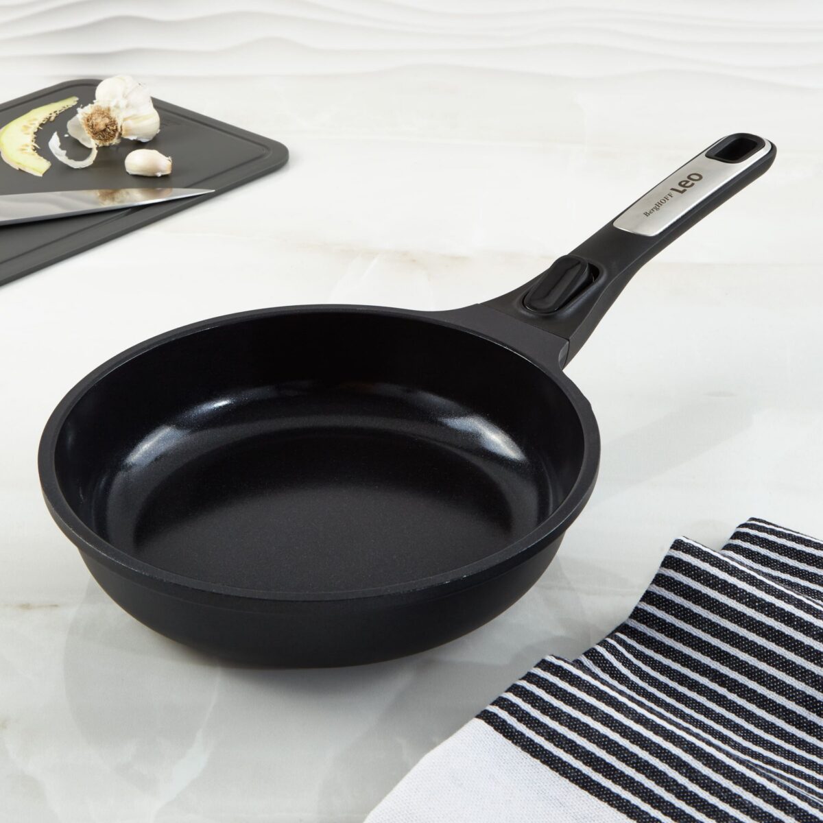 e7f727e7-c889-4f6c-9833-45d2f2e992a5.jpg BergHOFF - Leo Phantom Nonstick Ceramic 8" Frying Pan, Recycled - Black