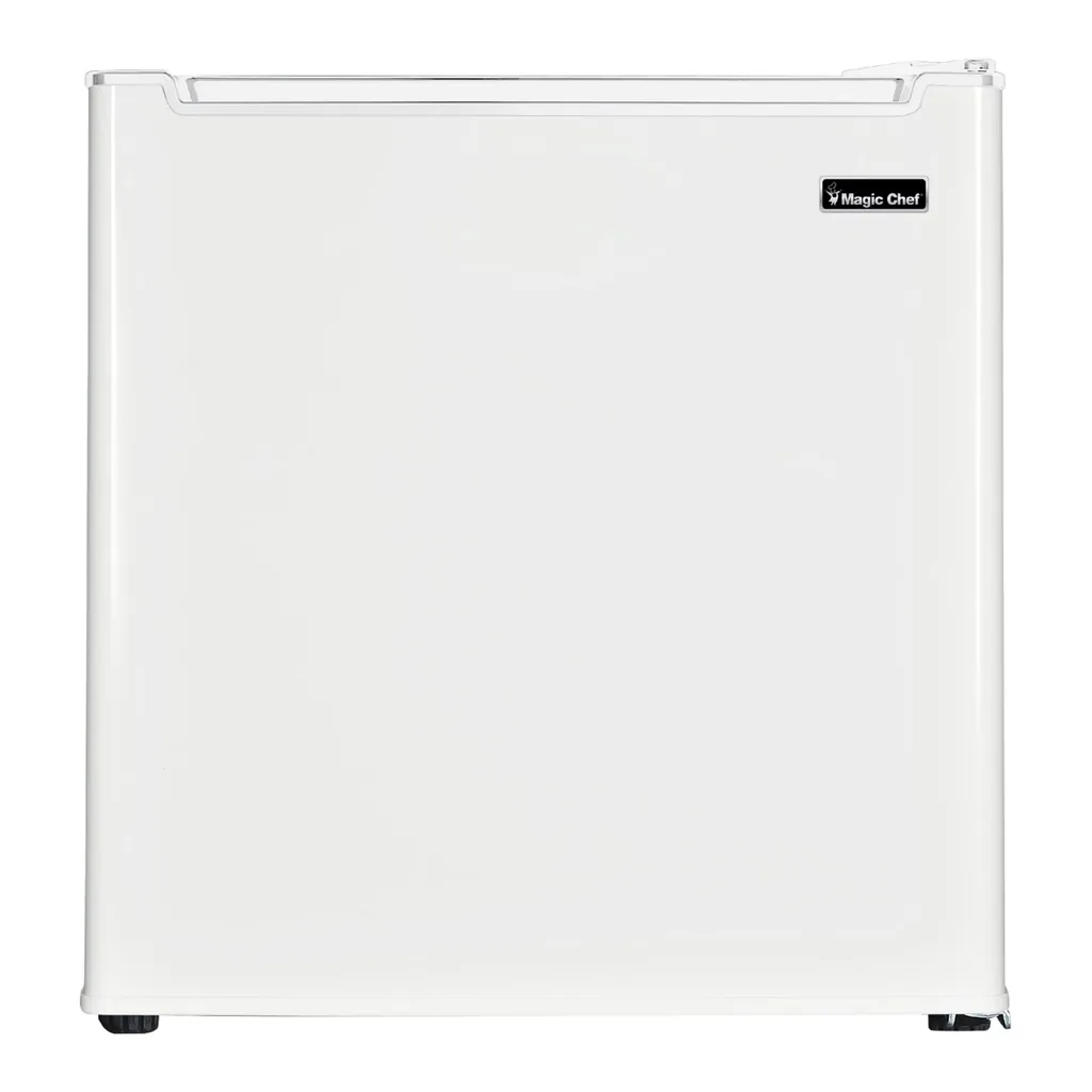 ef36d953-4a6e-4508-9aa9-e5c43dfb4b9e.jpg Magic Chef - 1.7 cu. ft. Mini Fridge with Freezer - White